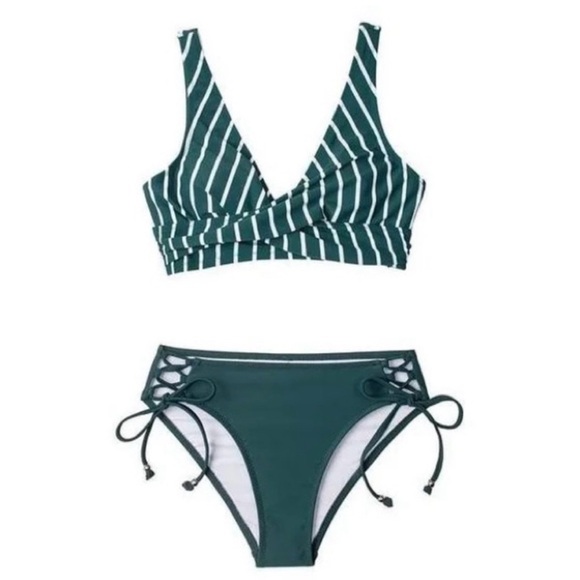 Cupshe Green and White Striped Bikini - Picture 3 of 11